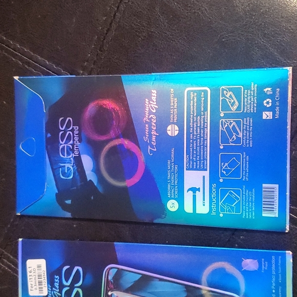 I13 6.1 .3MM 2.5D SCREEN PROTECTERS - Picture 2 of 3